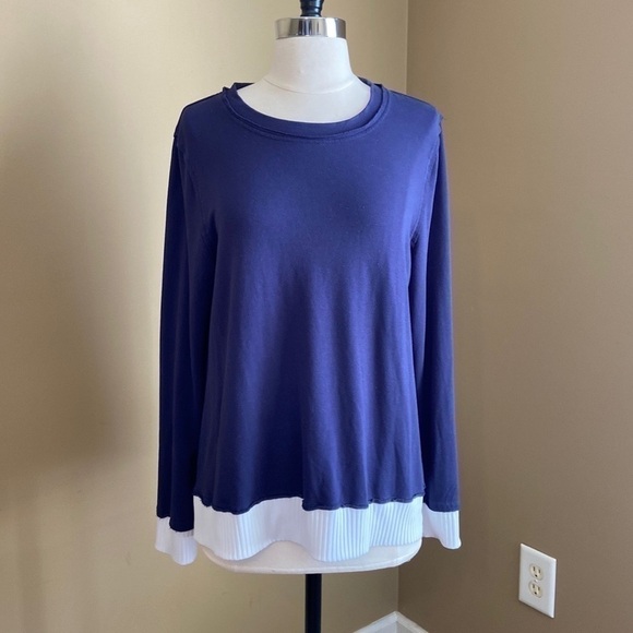 Navy/white Top by Belyn Key - XL - Picture 1 of 9